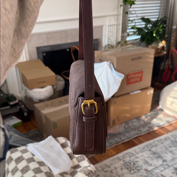 Elegant Brown Suede Shoulder Bag - Picture 2 of 9